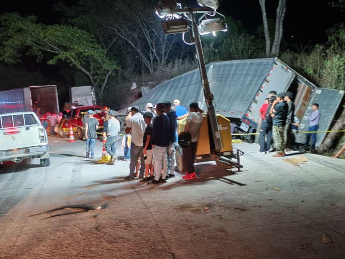 Quedaron bajo material y escombros: escena donde murieron tres trabajadores en Intibucá