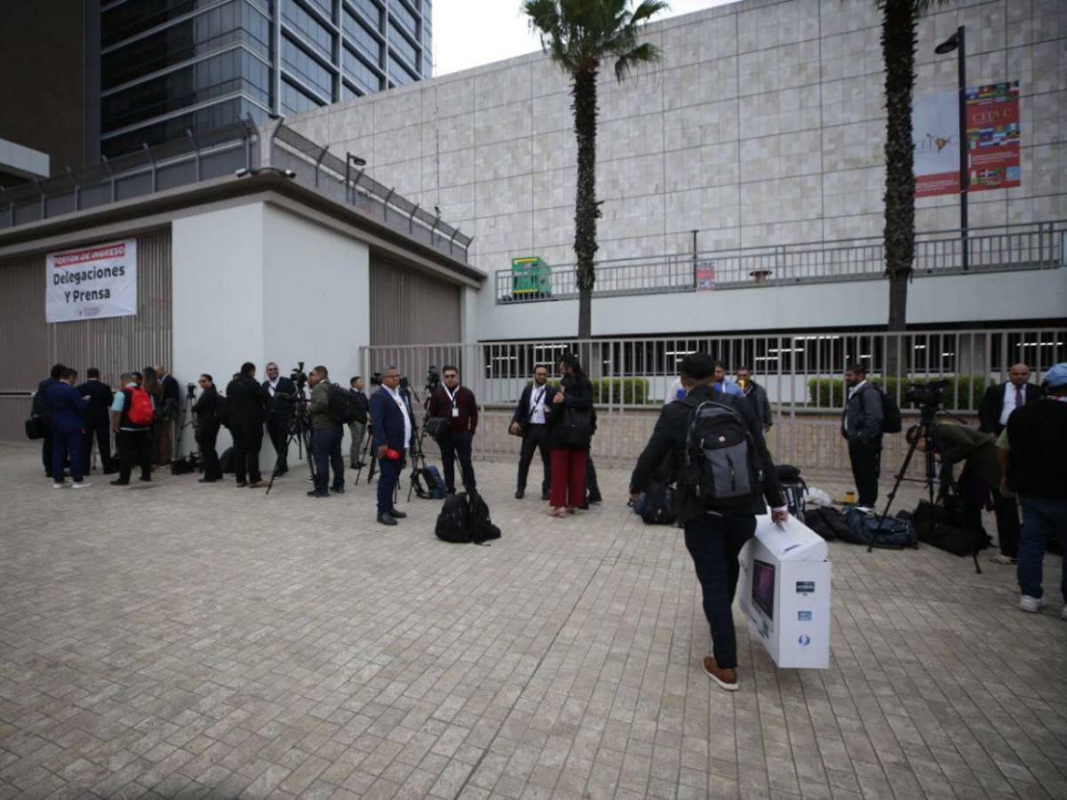 Accesos al Banco Central de Honduras cerrados por la IX Cumbre de la Celac