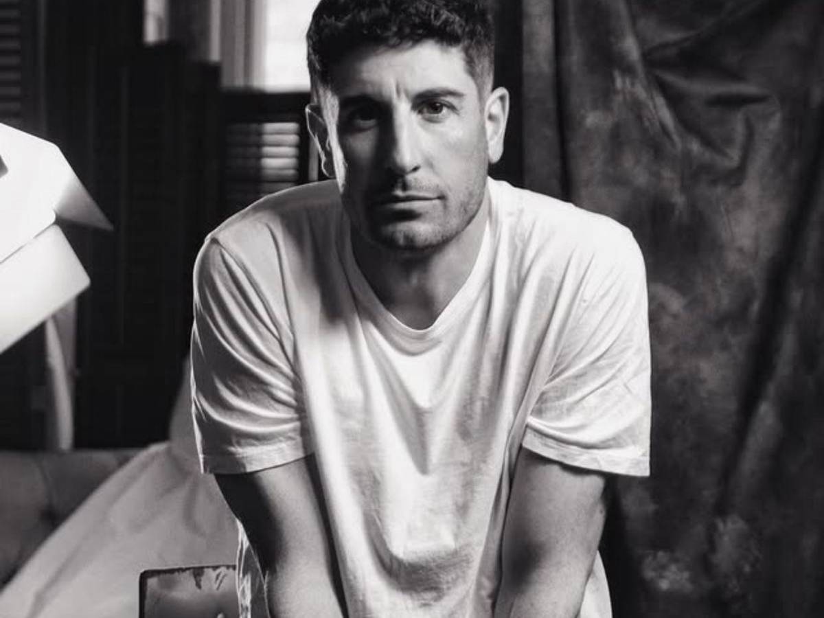 Jason Biggs de American Pie sorprende con drástica pérdida de 40 libras