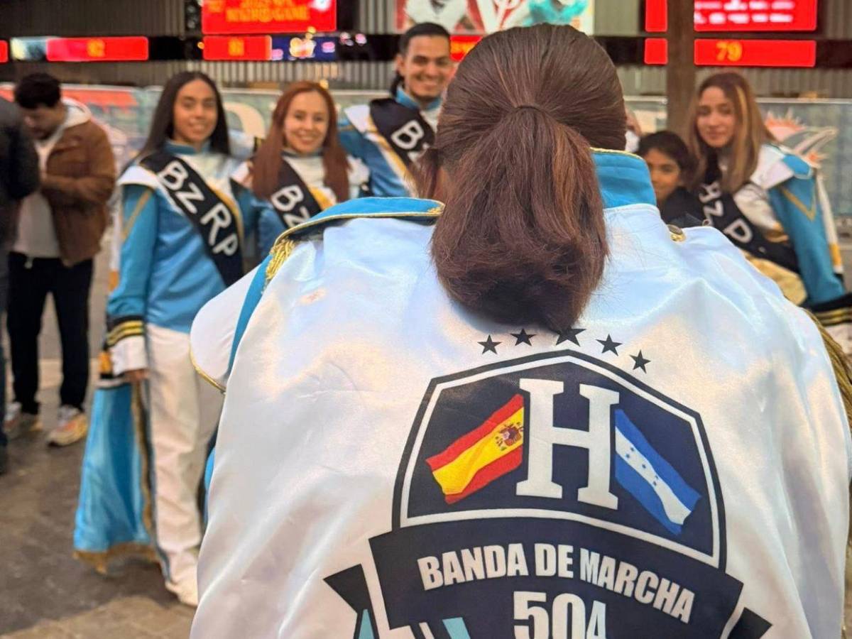 Banda de Marcha Honduras 504 celebra haber logrado lo impensable en el halftime de la NFL