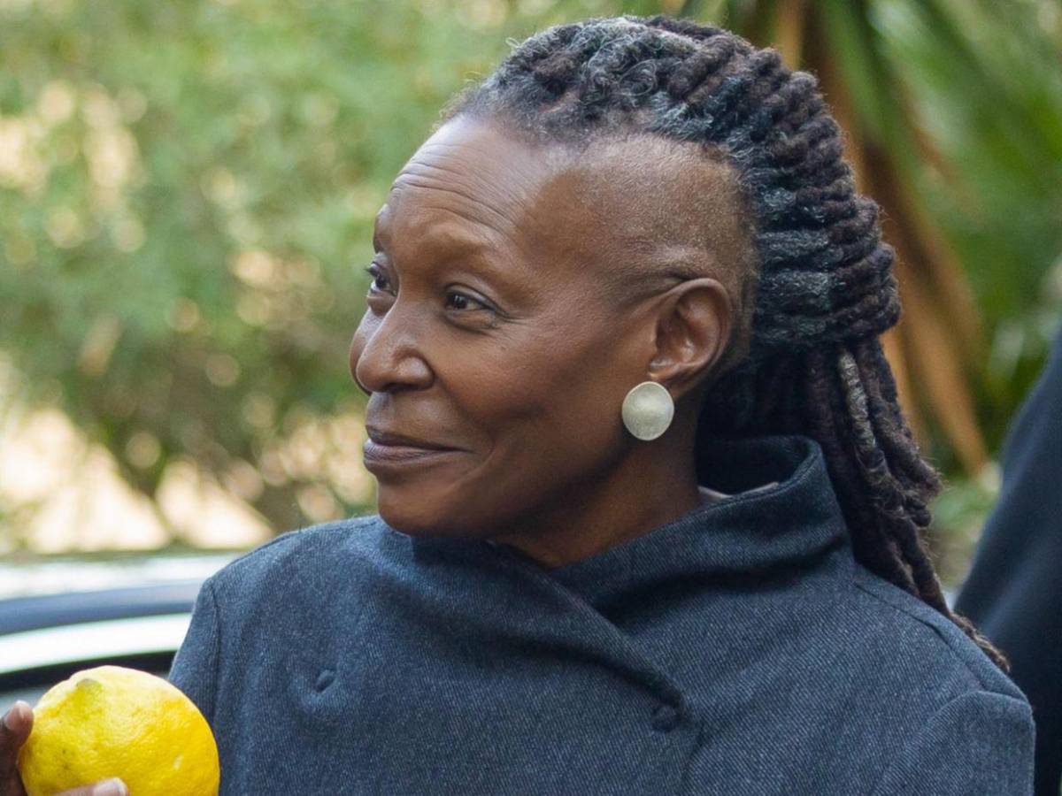 ¿Por qué aparece Whoopi Goldberg en los archivos del caso Jeffrey Epstein?