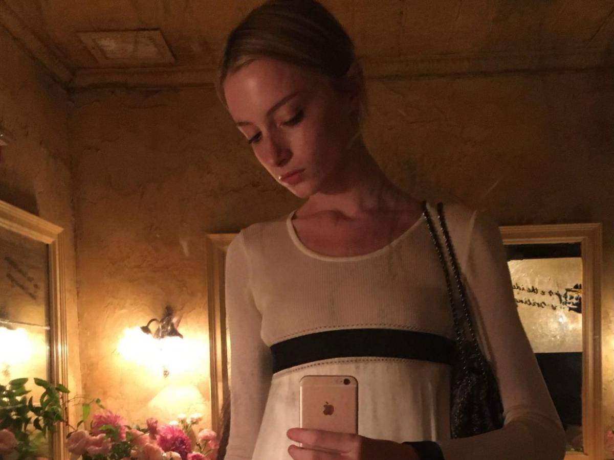 La hija de Naomi Watts y Liev Schreiber gana un premio como primera modelo trans
