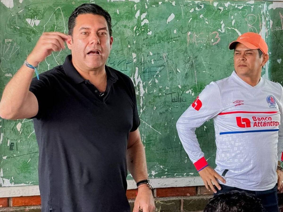 La razón por la que Juan Diego Zelaya viste de negro siempre; tiene que ver con el gobierno