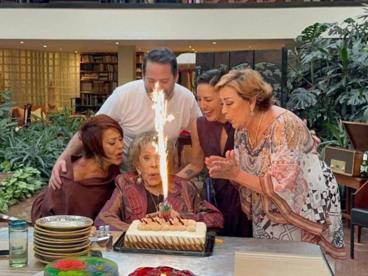 Alejandra Guzmán revela los planes navideños de la familia tras muerte de Silvia Pinal