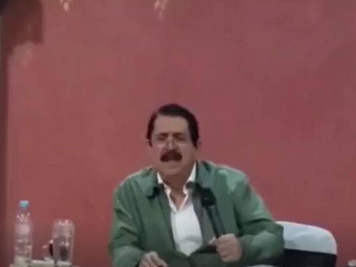 Roberto Contreras se disculpa con Mel Zelaya por el apodo chumpa juca; Quintín Soriano reacciona