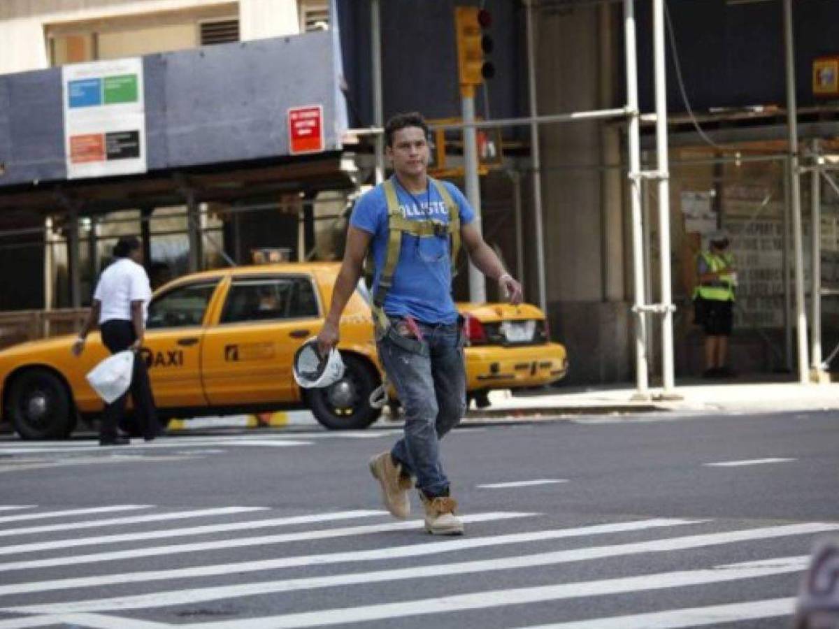 Exjugadores de Honduras que salen adelante en EE UU mediante la construcción