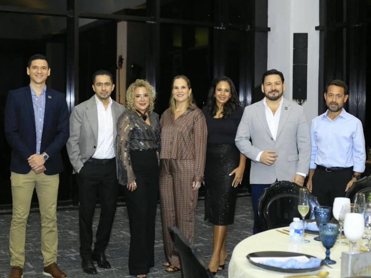 Elegancia y solidaridad se dieron cita en la gala benéfica de CREER