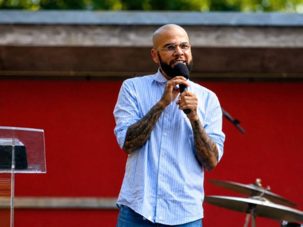 Dani Alves: de estar preso por agresión sexual a ser predicador y apoyar a Bolsonaro