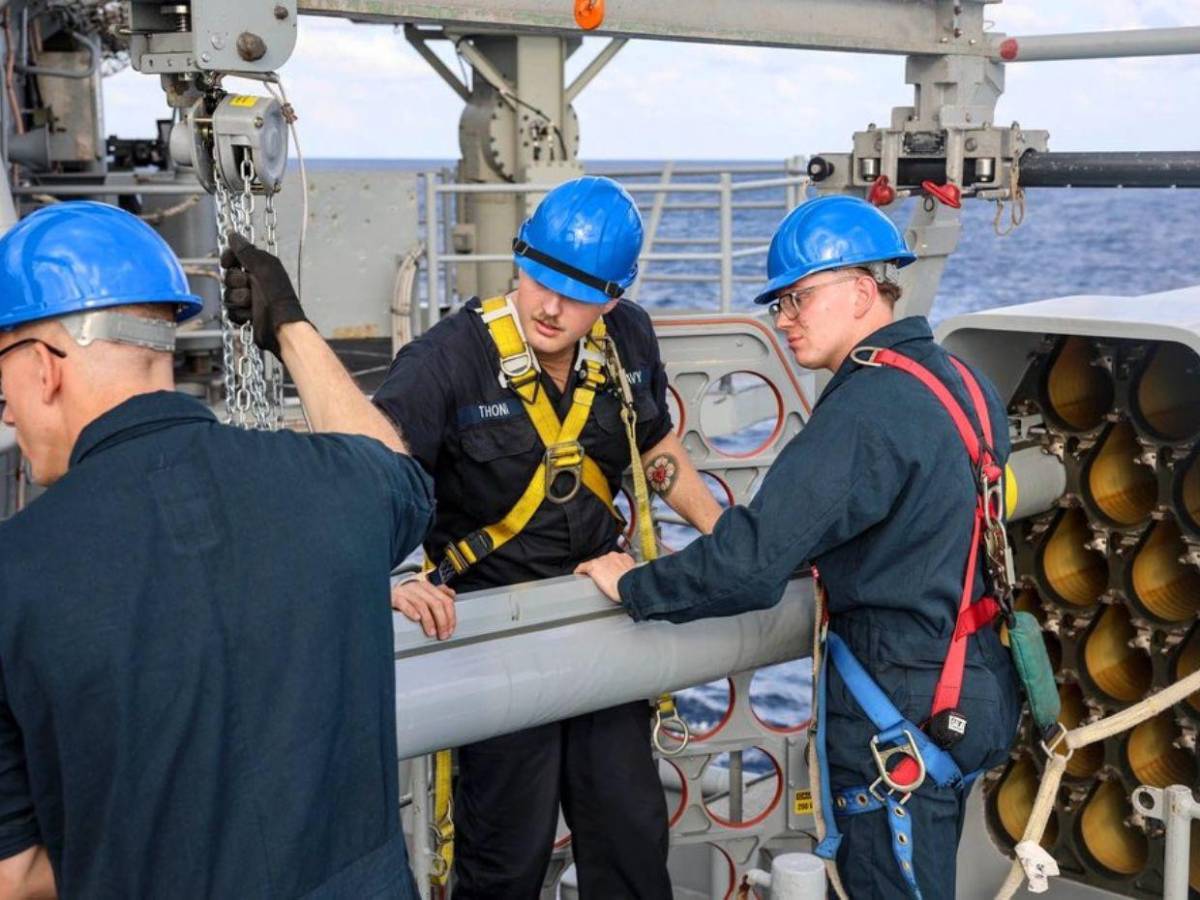 Este es el buque anfibio de guerra que lleva a Nicolás Maduro a Estados Unidos