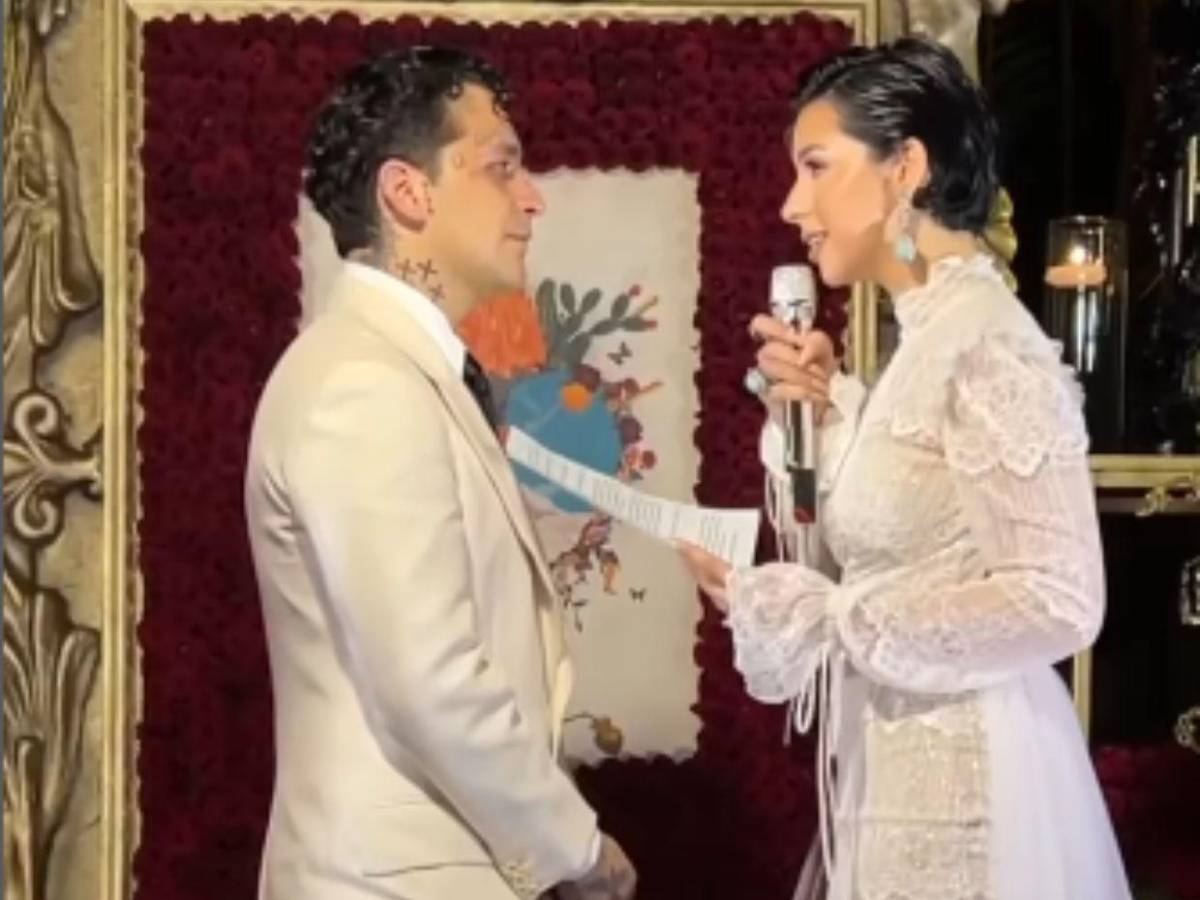 Ángela Aguilar y Cristian Nodal revelan detalles íntimos de su matrimonio
