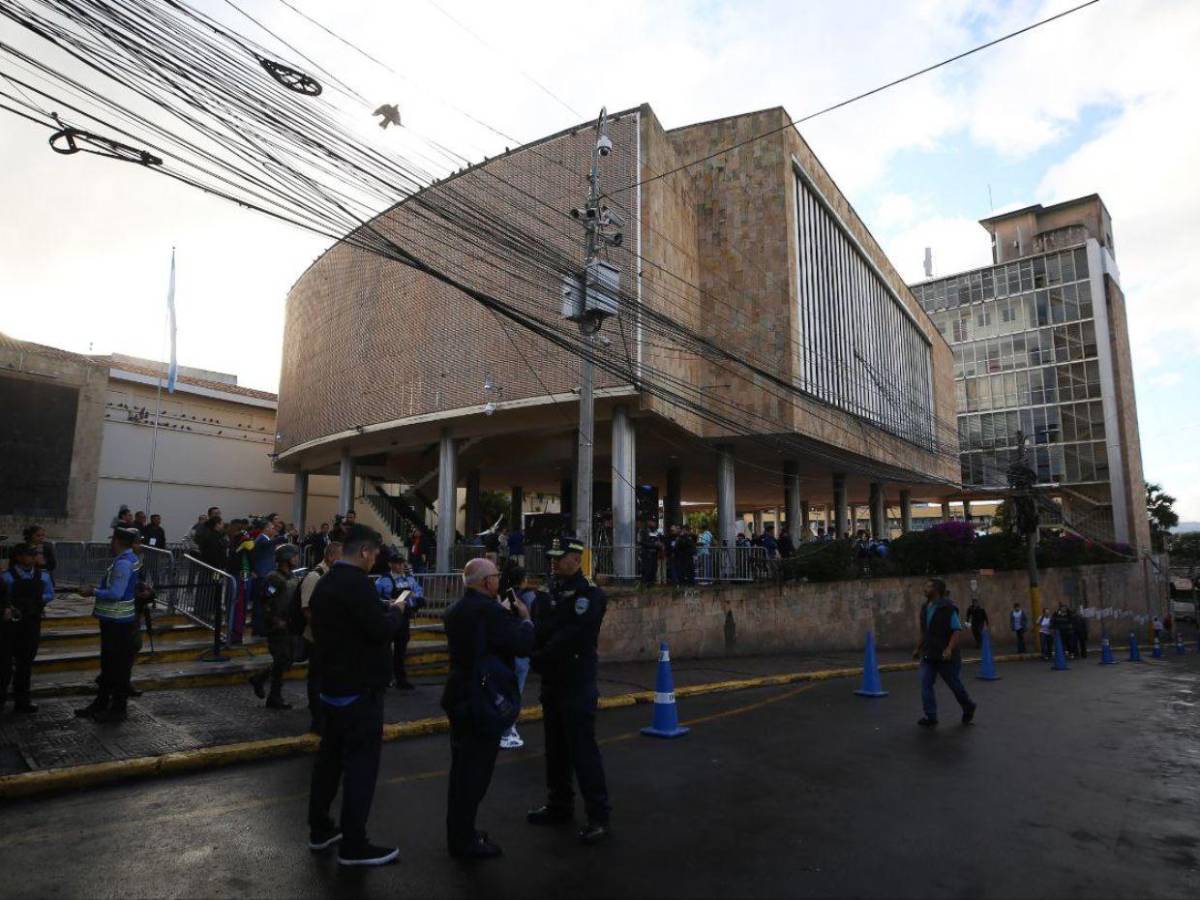 Anillos de seguridad y restricción de circulación: blindan el CN para instalar cuarta legislatura