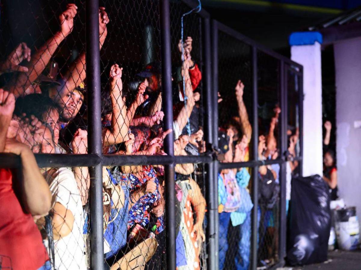 A medianoche y bajo seguridad: así iniciaron las primeras entregas del dinero de Koriun