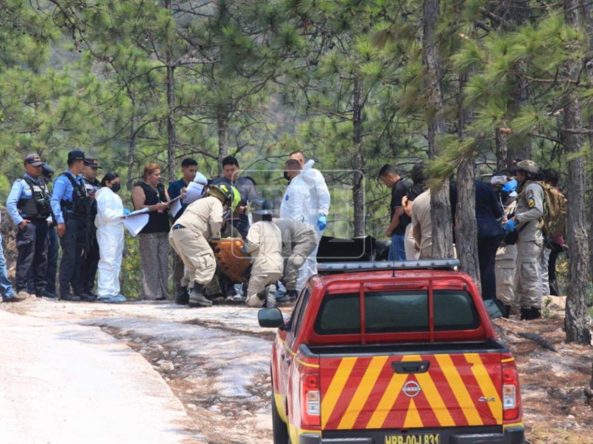 75 metros de abismo: así rescataron los tres cuerpos carbonizados hallados dentro de congelador en El Cimarrón