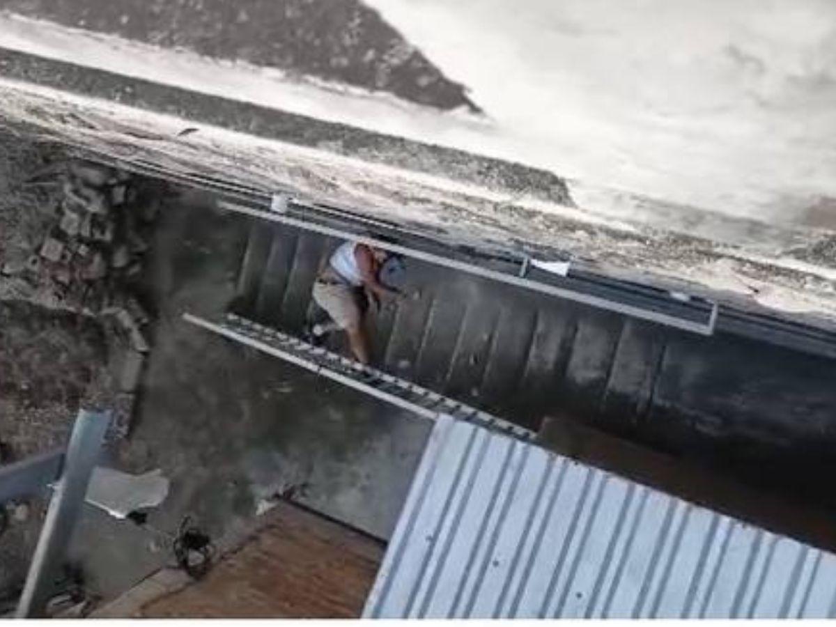 Tras “provocar” múltiple colisión, conductor intentó huir y murió al caer por unas gradas