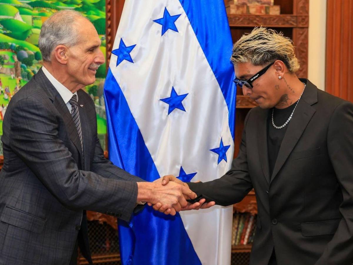 Juego de tiktokers de Supremo vs Perú en Tegucigalpa: el apoyo de Nasry Asfura y su gobierno