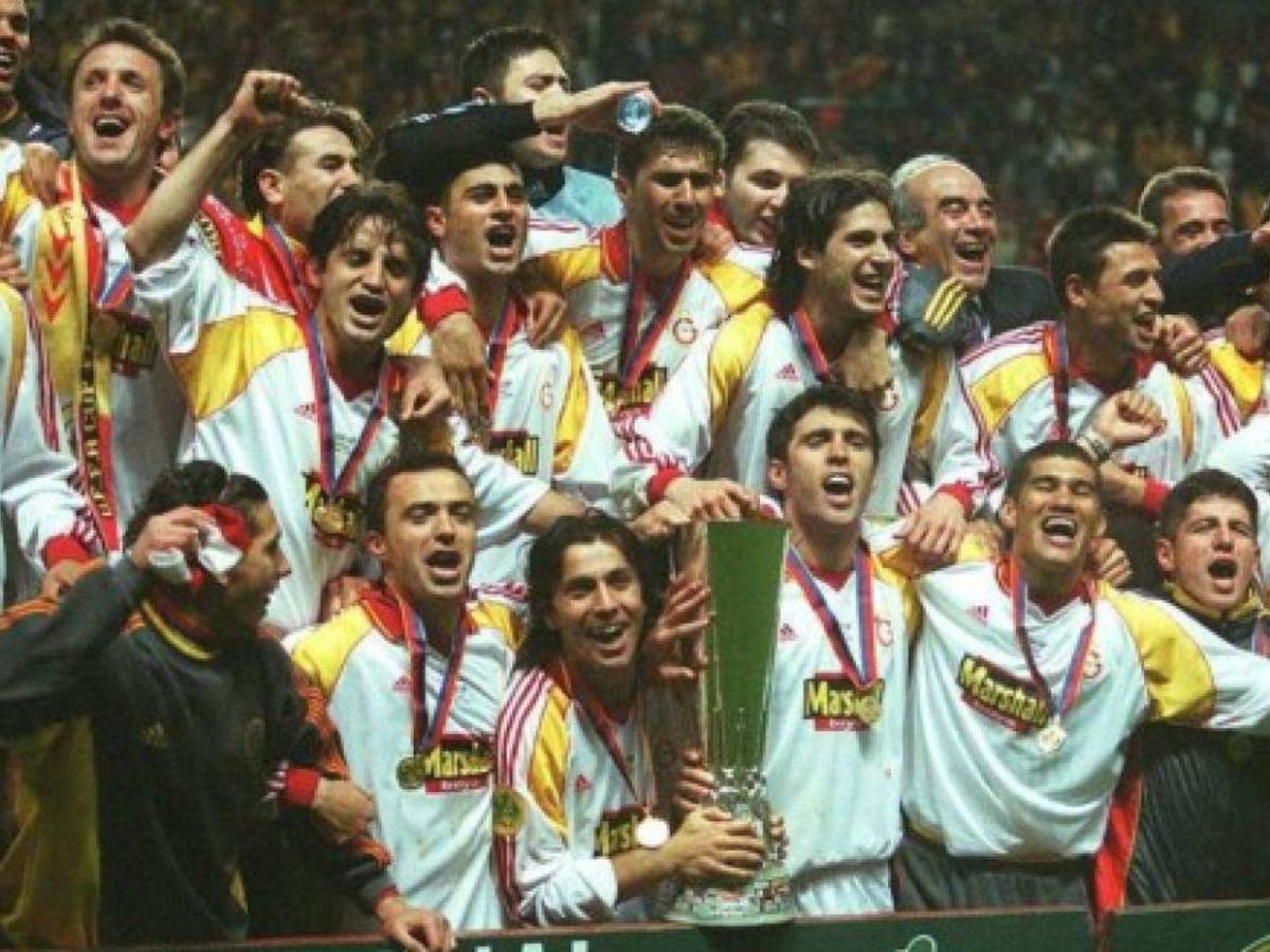 ¿Cuánto dinero recibió Olimpia cuando cancelaron el Mundial de Clubes del 2001?