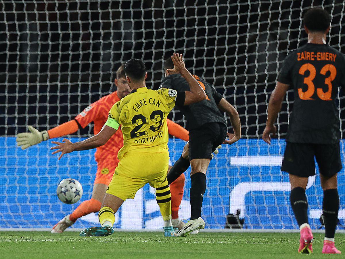 Con goles de Mbappé y Hakimi, PSG vence 2-0 al Borussia Dortmund e inicia con el pie derecho en Champions