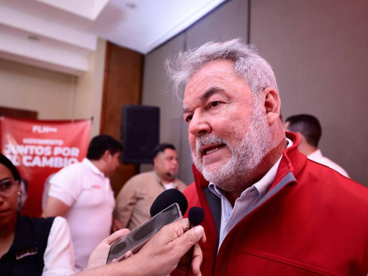 Roberto Contreras se disculpa con Mel Zelaya por el apodo chumpa juca; Quintín Soriano reacciona