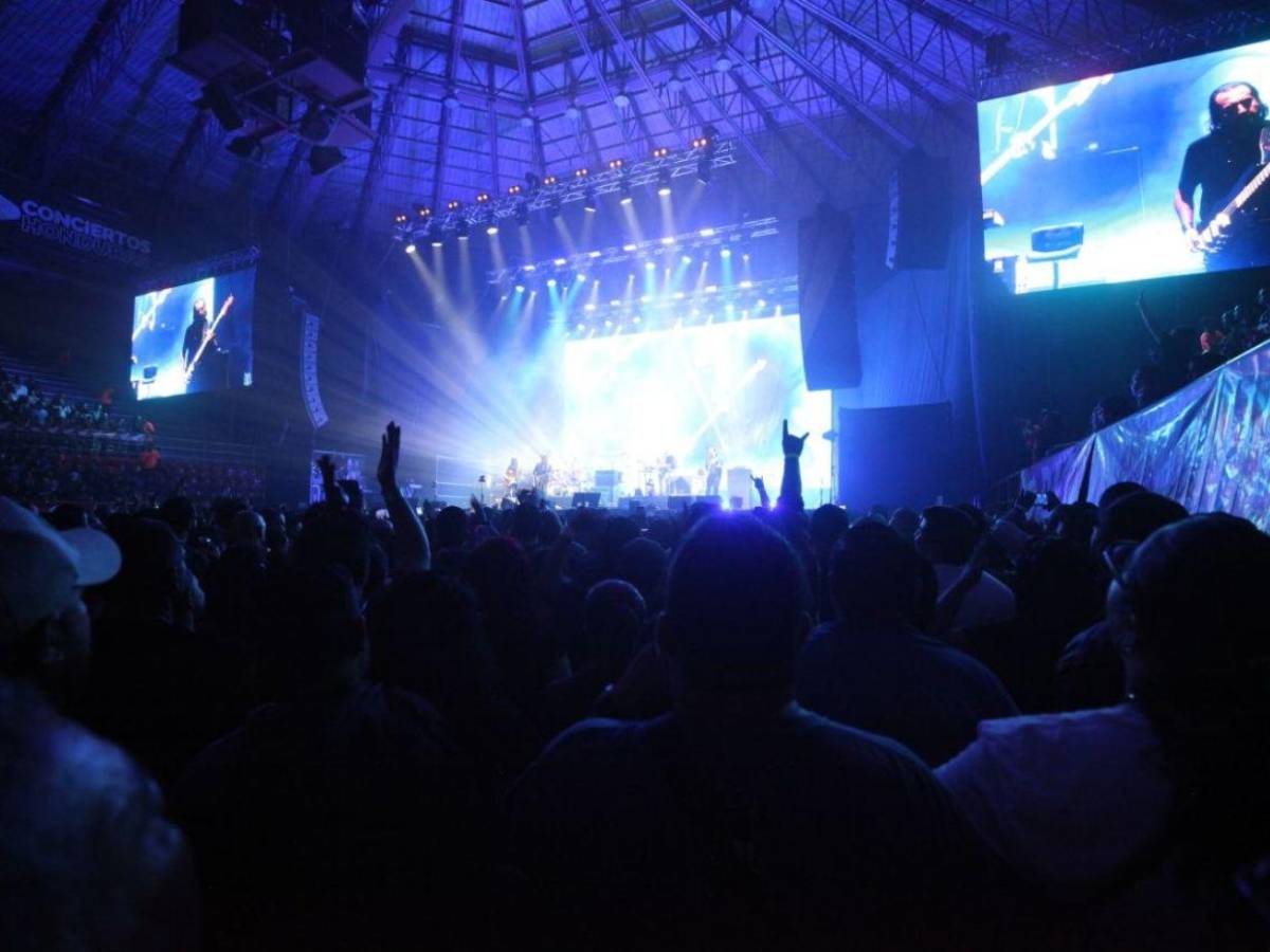 39 años de espera: así fue el histórico debut de Caifanes en Honduras