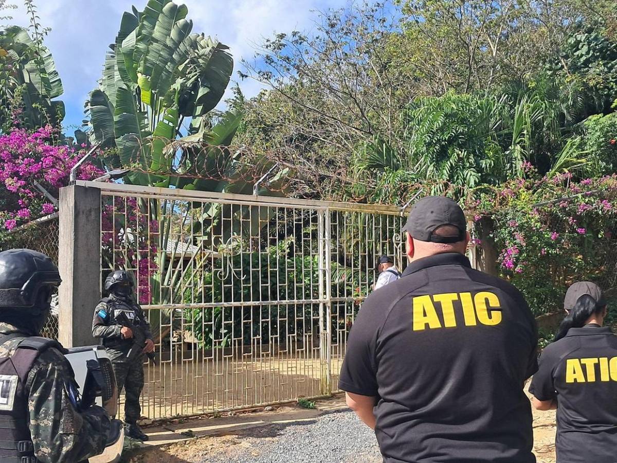 Confiscan bienes a supuesto narco en norte de Honduras, tras incautarle 2,835 kilos de coca