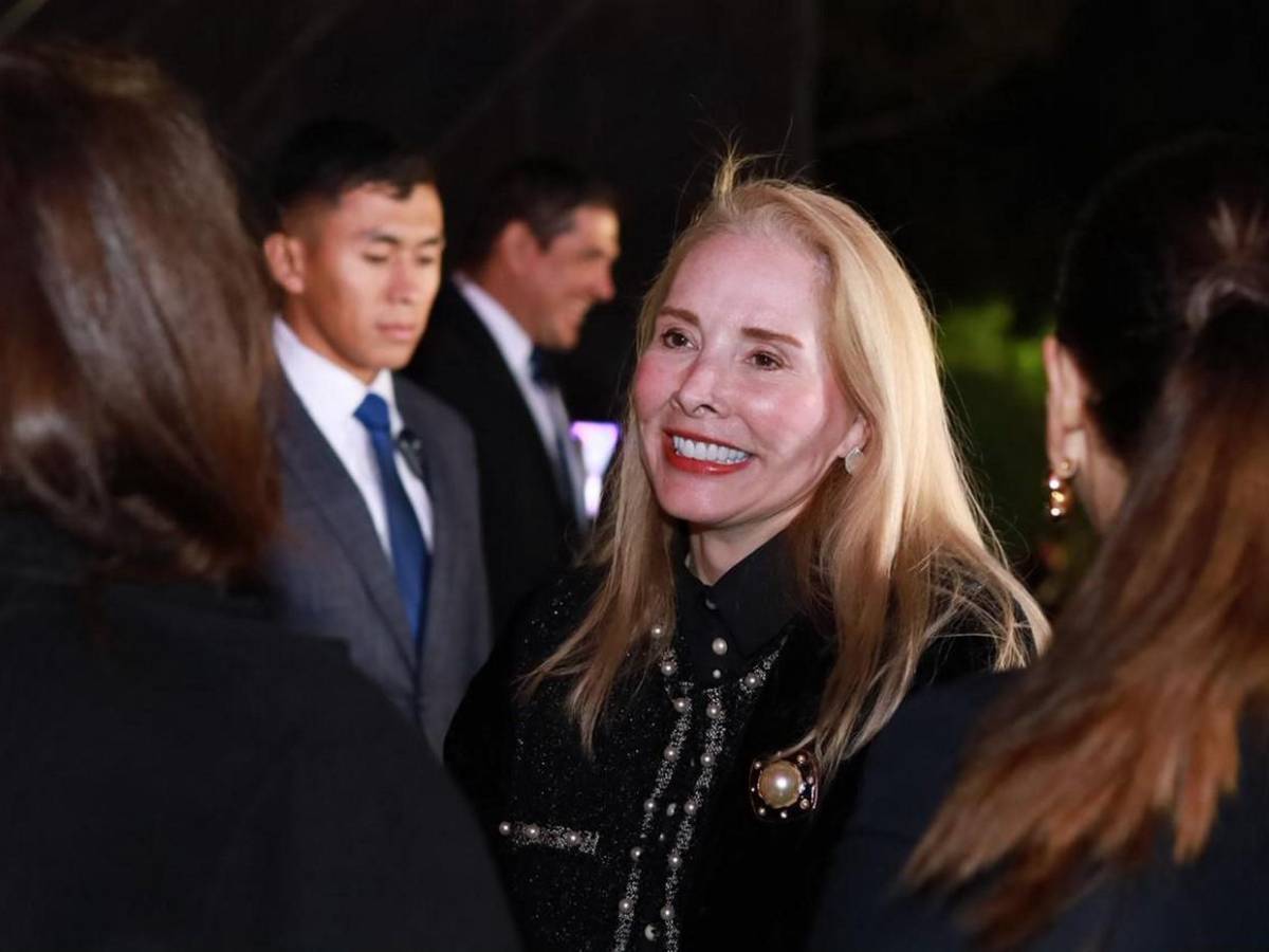 El presidente Nasry Asfura participa en la tradicional alborada a la Virgen de Suyapa