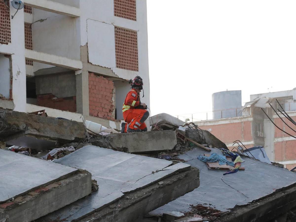 Las imágenes más impactantes a seis días de los terremotos en Venezuela