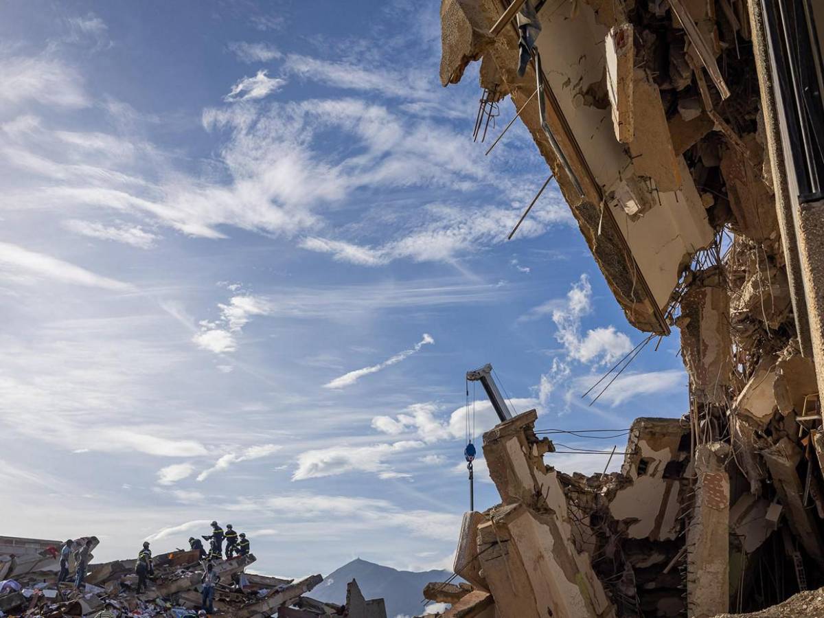 Las imágenes más impactantes a seis días de los terremotos en Venezuela