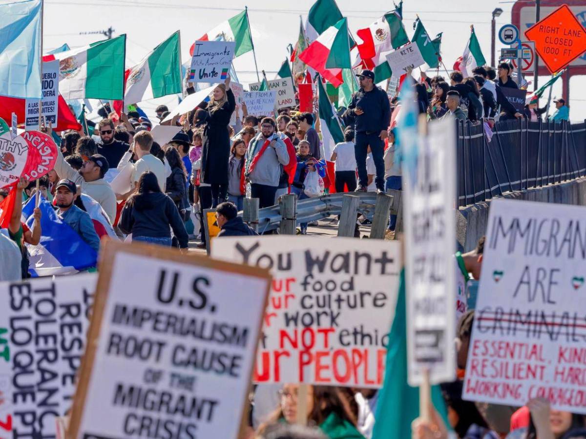 Miles de migrantes protestan contra redadas y deportaciones de Donald Trump