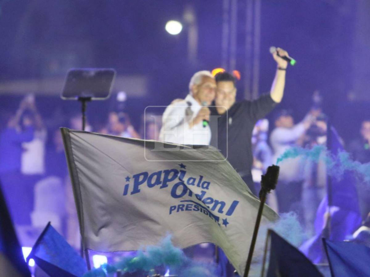 Nasry Asfura cierra campaña arropado por su familia y una marea de simpatizantes nacionalistas