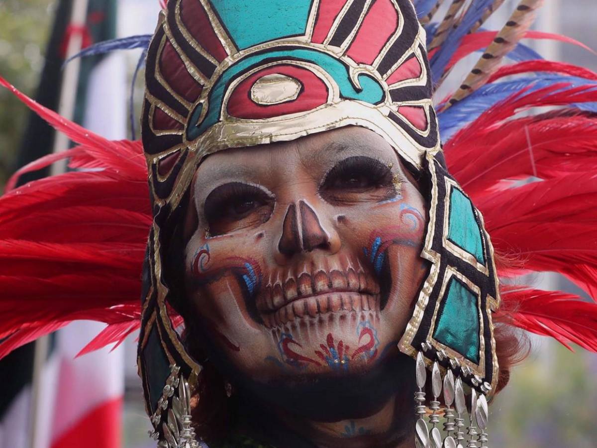 Desfile de Catrinas Mundialistas inunda Ciudad de México previo al Mundial 2026