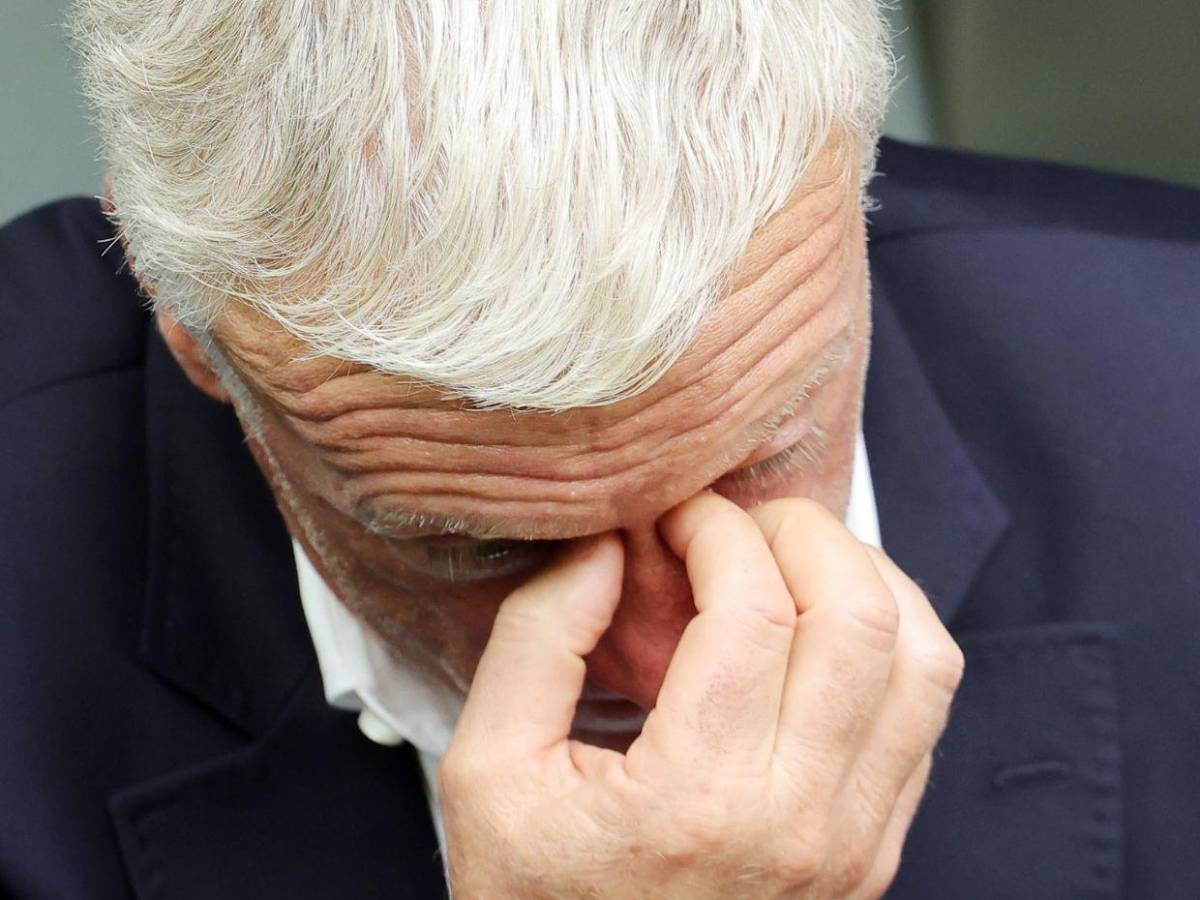 No se vio en TV: Didier Deschamps se quebró, alegría inglesa y... ¿desplante de Ester Expósito a Mbappé?