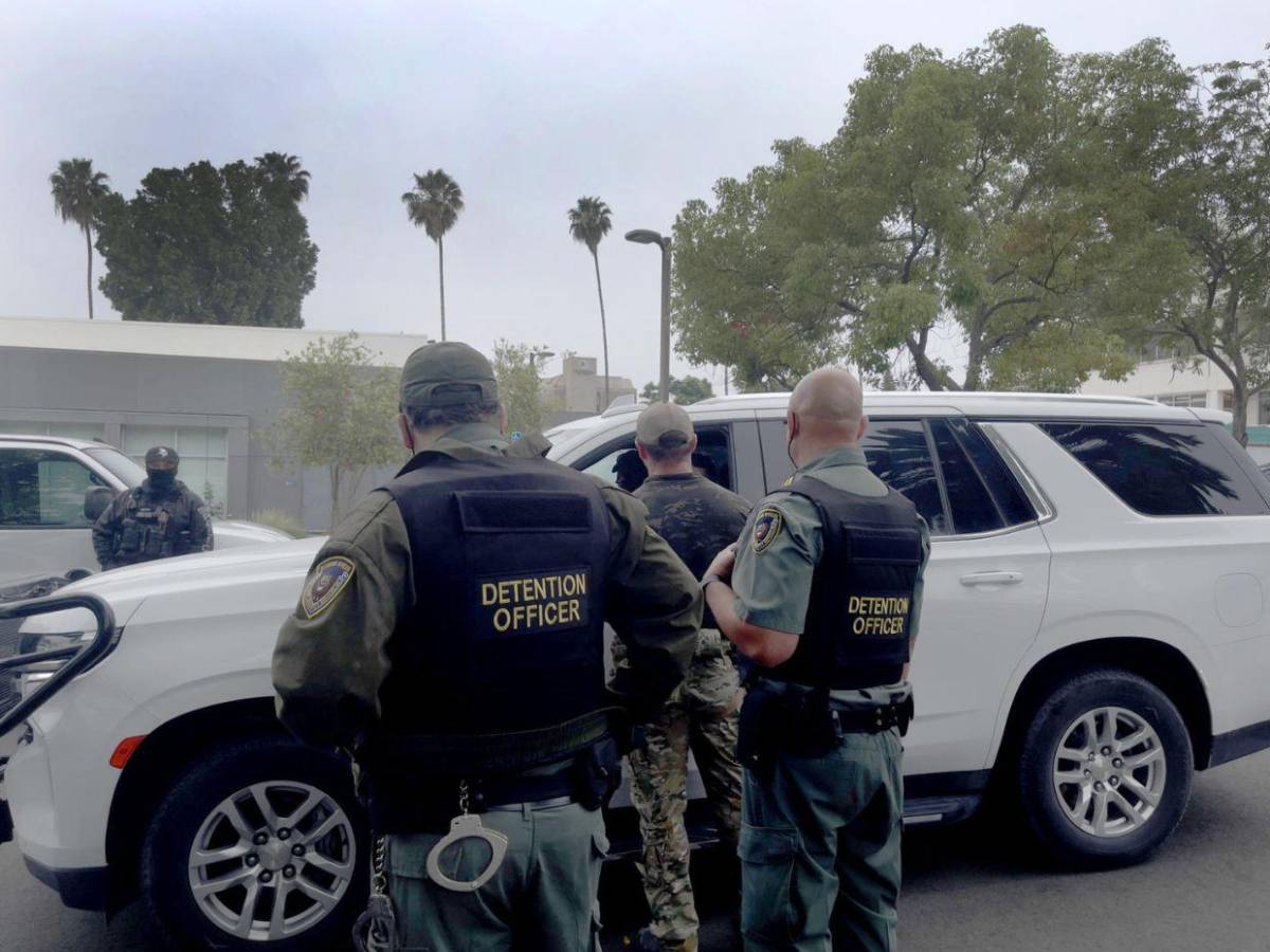 ¿Quién es el hondureño que denunció tratos degradantes en Alligator Alcatraz en EE UU?