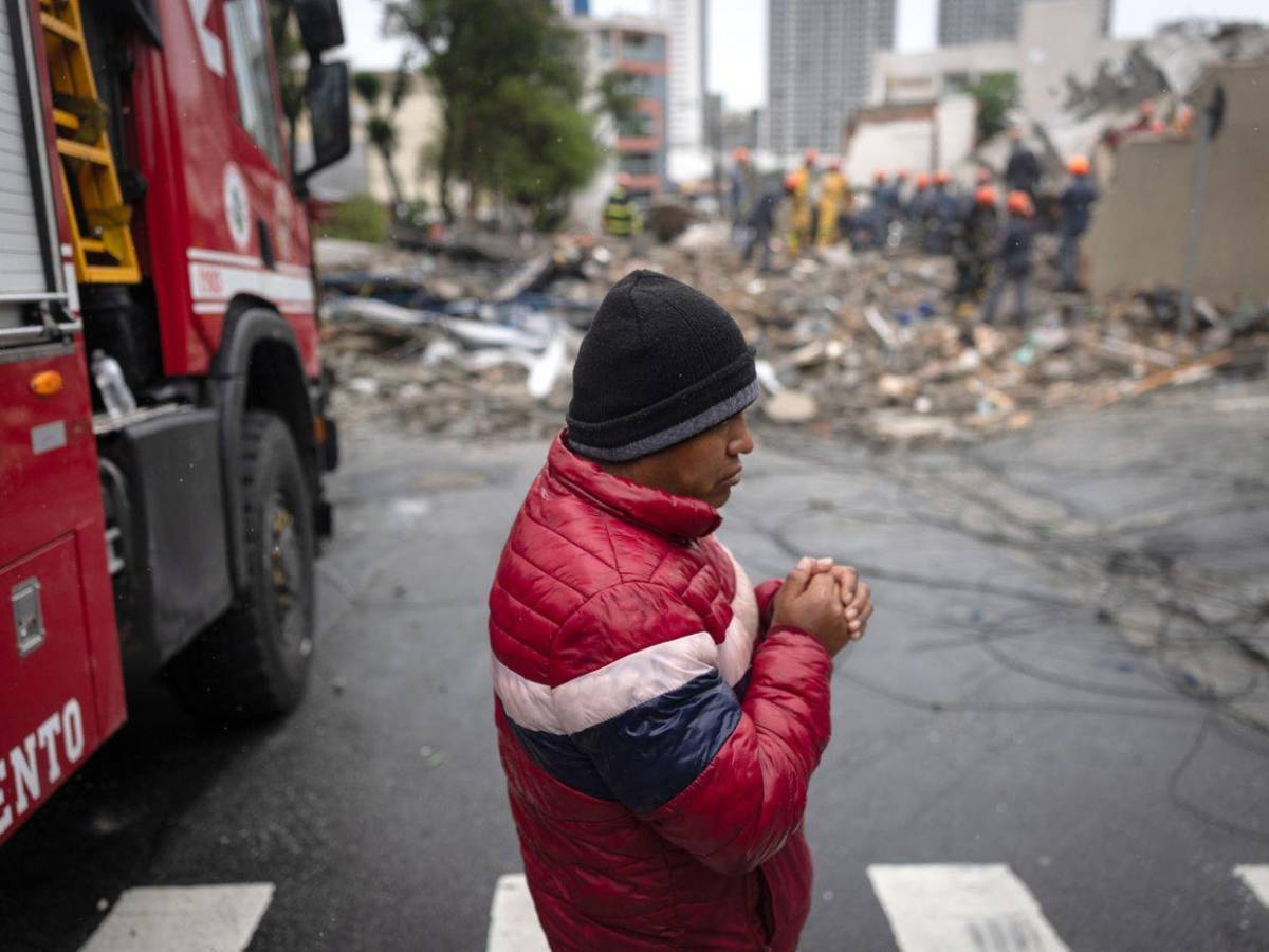 Suman seis los muertos por el colapso de un edificio en construcción en São Paulo