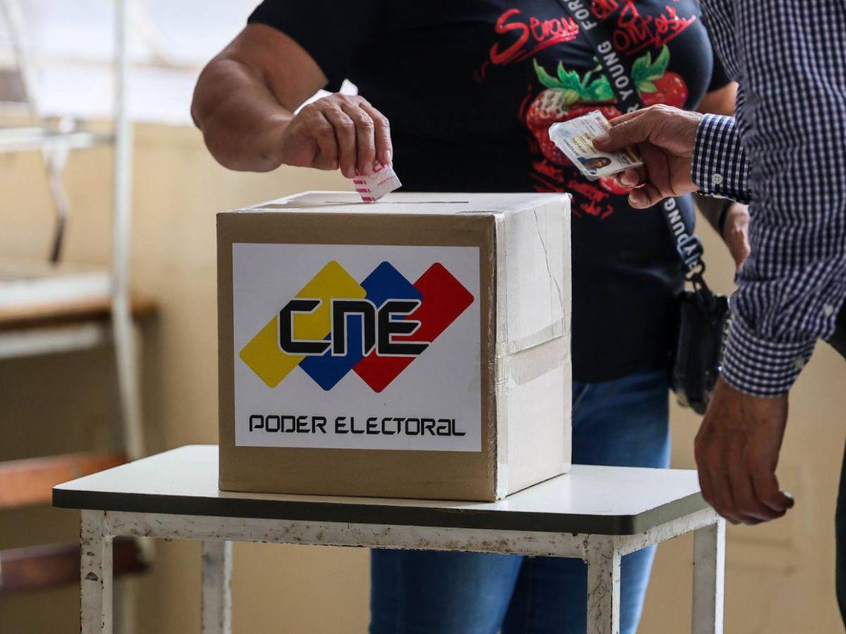 Poca afluencia en elecciones parlamentarias en Venezuela