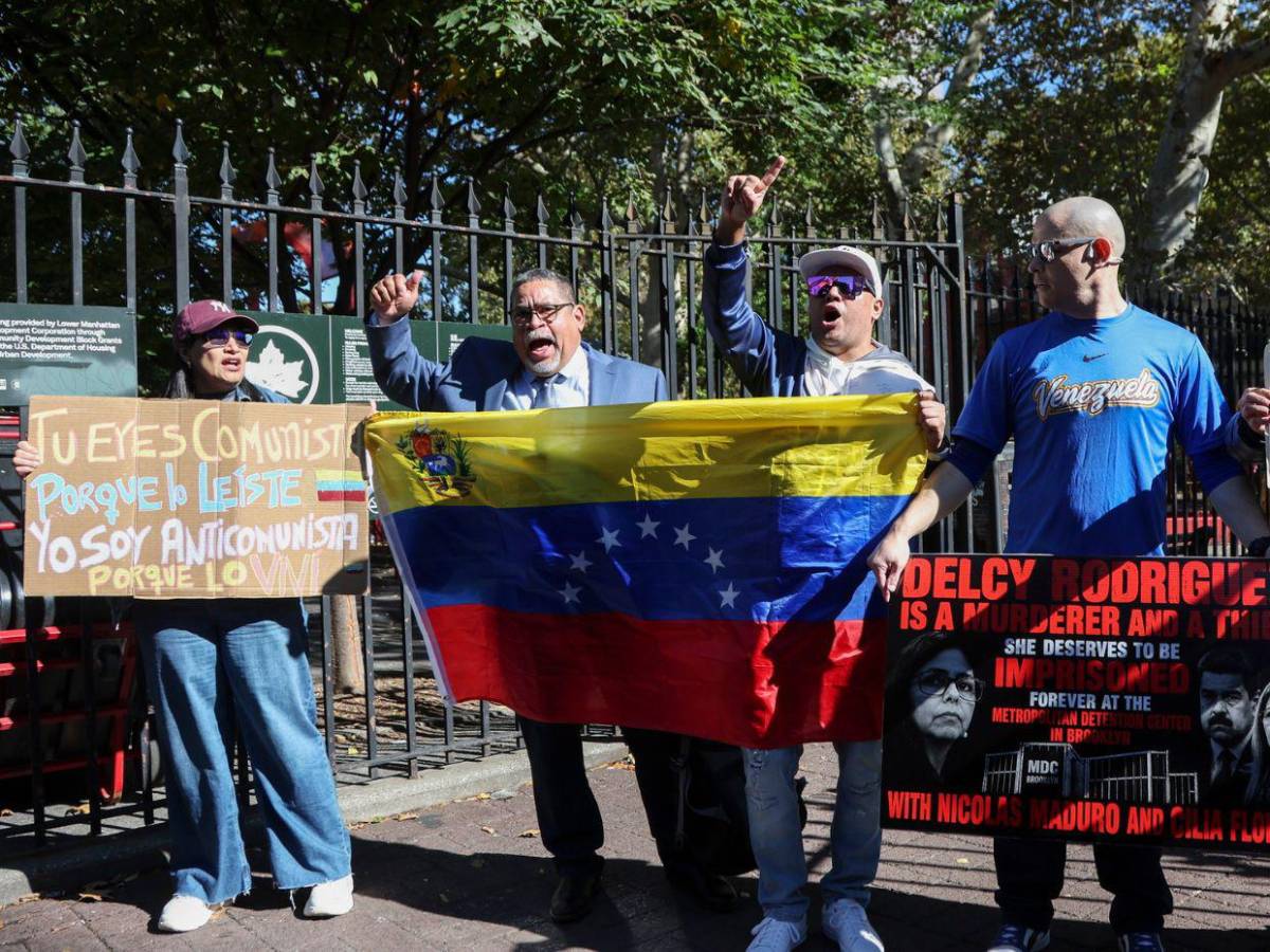 Maduro y Flores se aferran a su inocencia y ganan tiempo para preparar su defensa