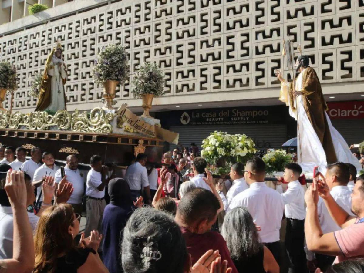Horarios y actividades: con fe la Iglesia Católica celebra Domingo de Resurrección