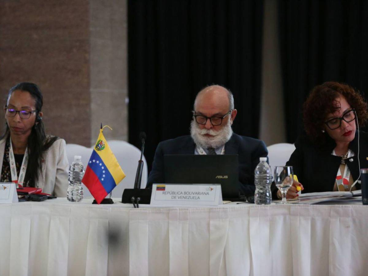Pobreza, violencia y otros problemas acechan a países que participan en la IX Cumbre de la Celac Pobreza, violencia y otros problemas acechan a países que participan en la IX Cumbre de la Celac