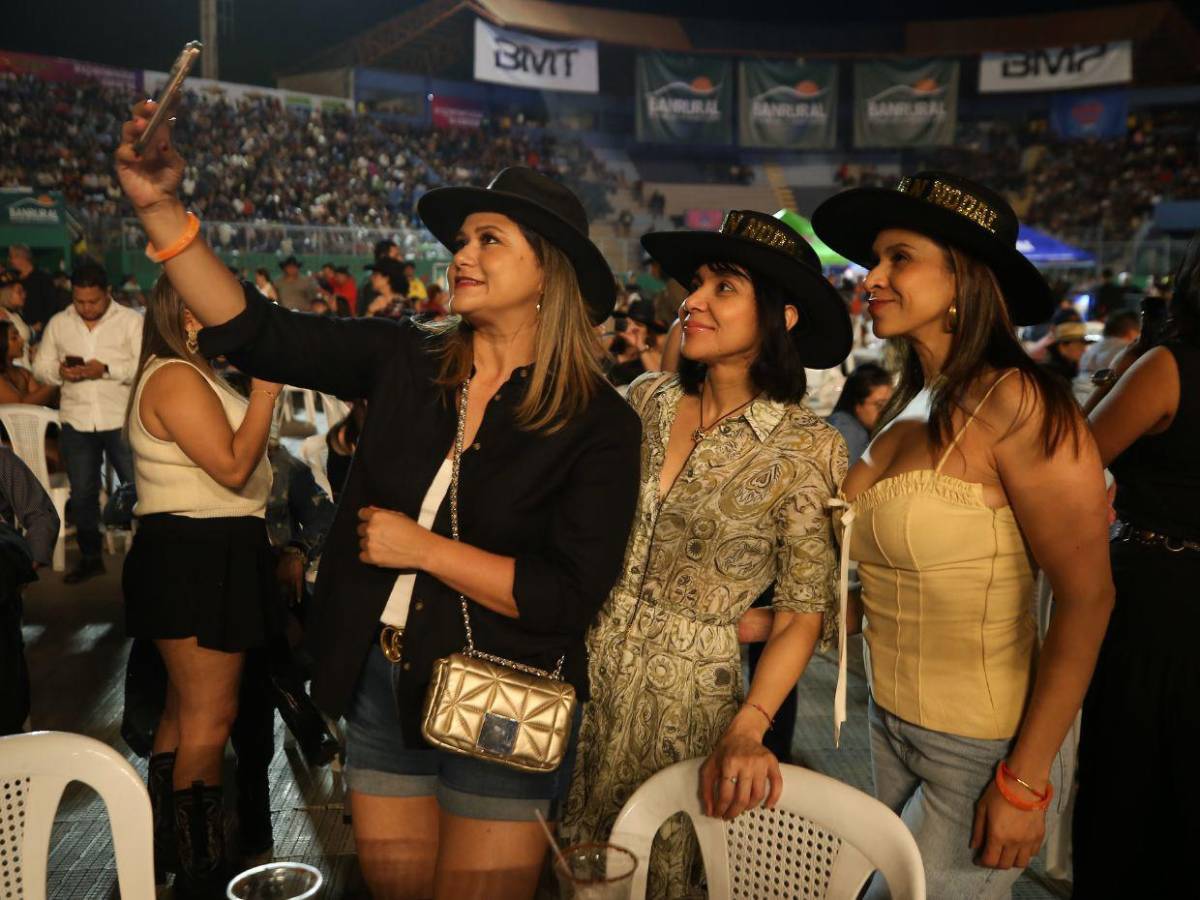 El concierto de Christian Nodal en Tegucigalpa, en imágenes