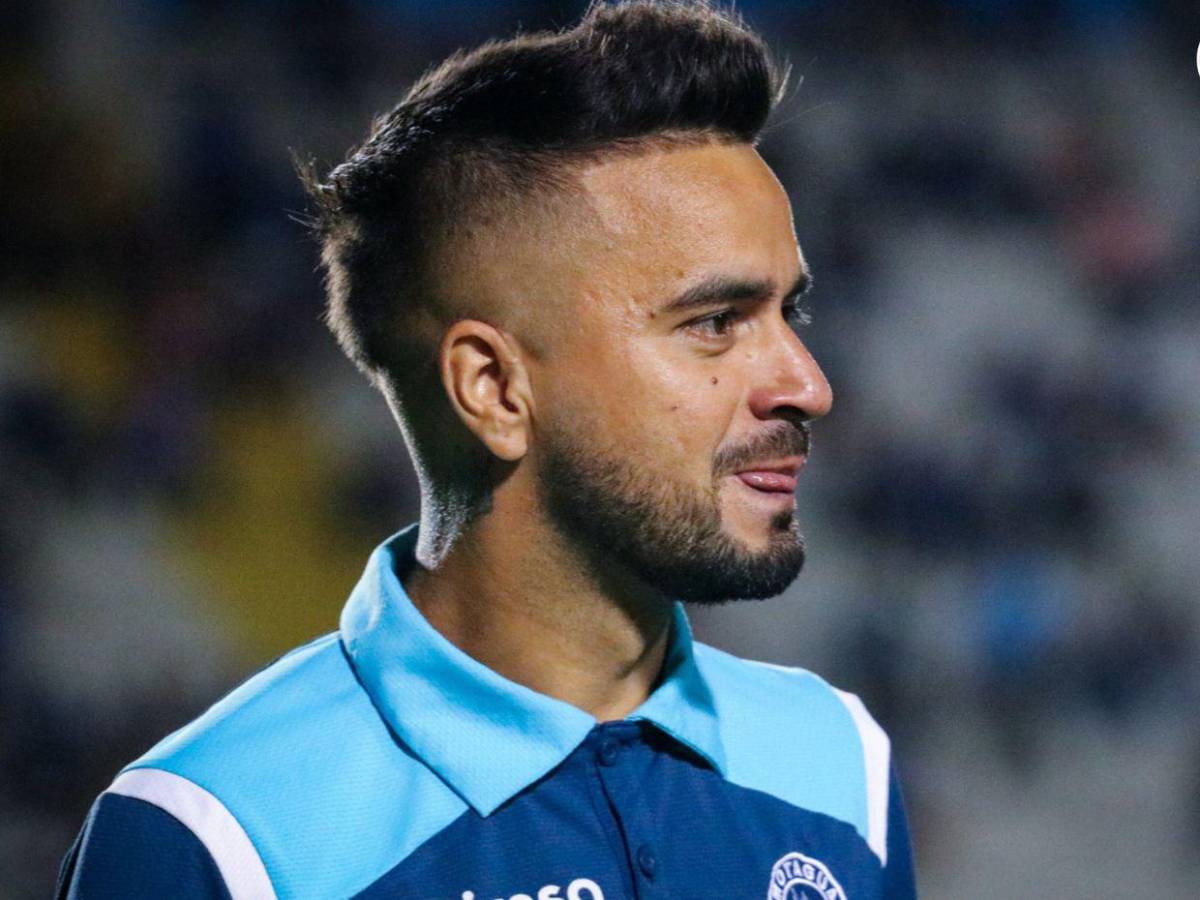 Fichajes: Bryan Moya aparece jugando en México; Olancho estrena DT y hondureño es borrado en Turquía