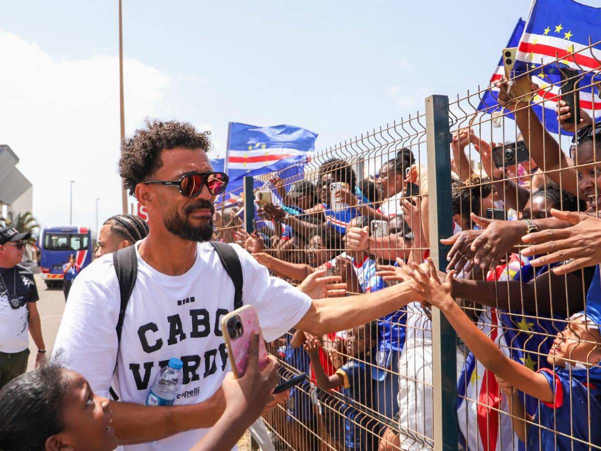 Cabo Verde recibe a sus héroes mundialistas tras una histórica participación