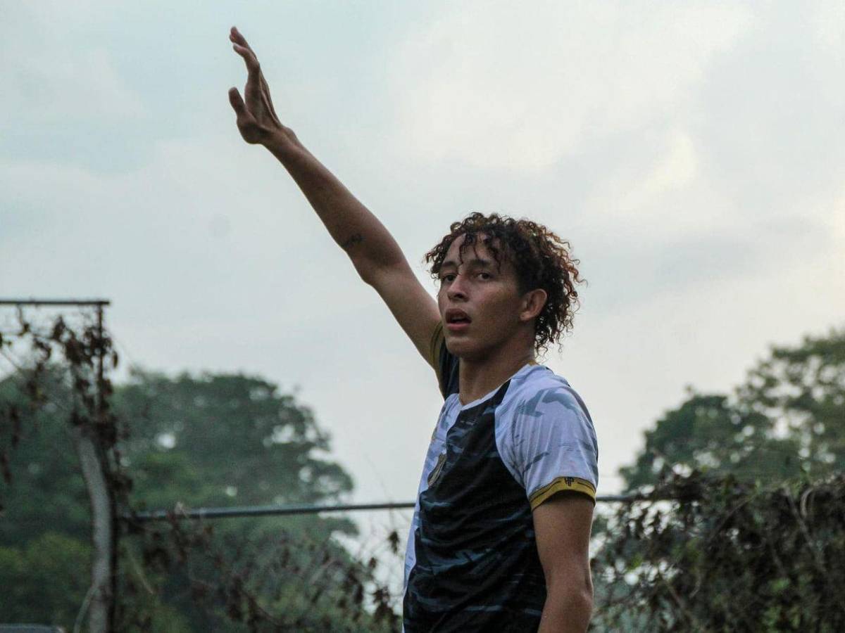 Fichajes: Campeón con Olimpia se va, Motagua renueva y España amarra joyita