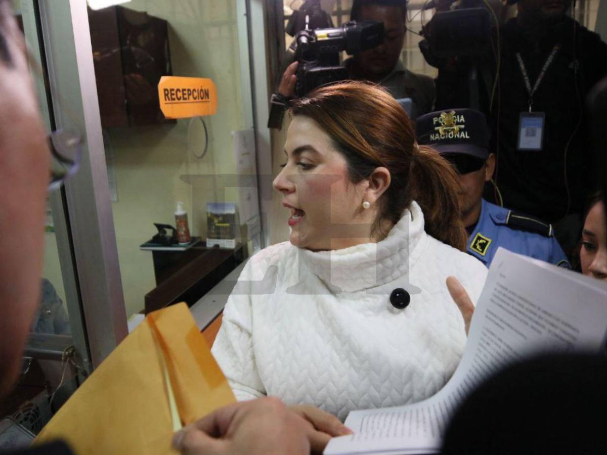 Sé que quieren que me calle: consejera Cossette López presenta recurso de amparo ante la CSJ