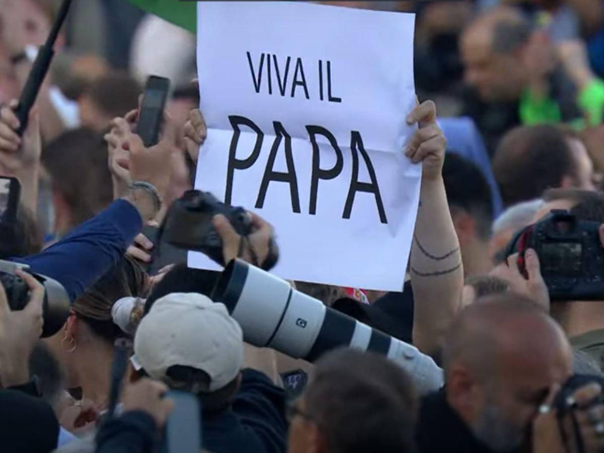 ¡Habemus Papam! Así se celebró en la plaza de San Pedro el anuncio del nuevo papa