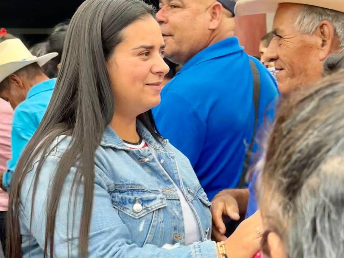 El antes y después de Isis Cuéllar, la diputada suspendida del CN por caso Chequesol