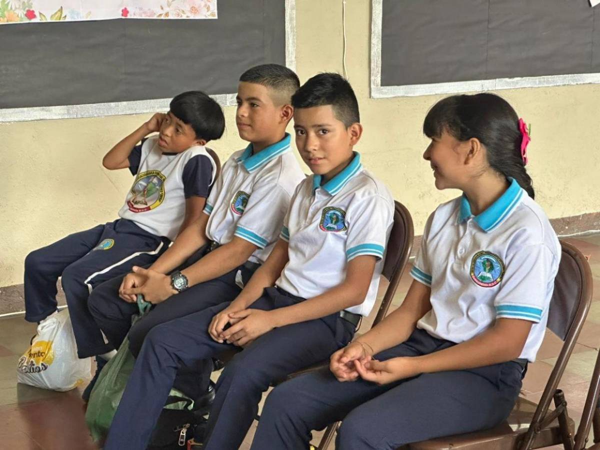 Escuelas Amigables: Niños ya son expertos en elaboración de compostaje