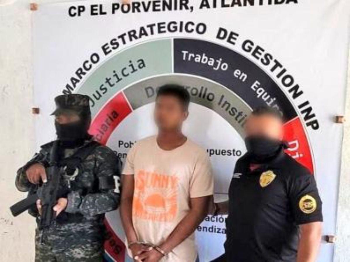 Le disparó en la cabeza por insultarlo: Brayan Díaz, asesinado en una celda por un policía