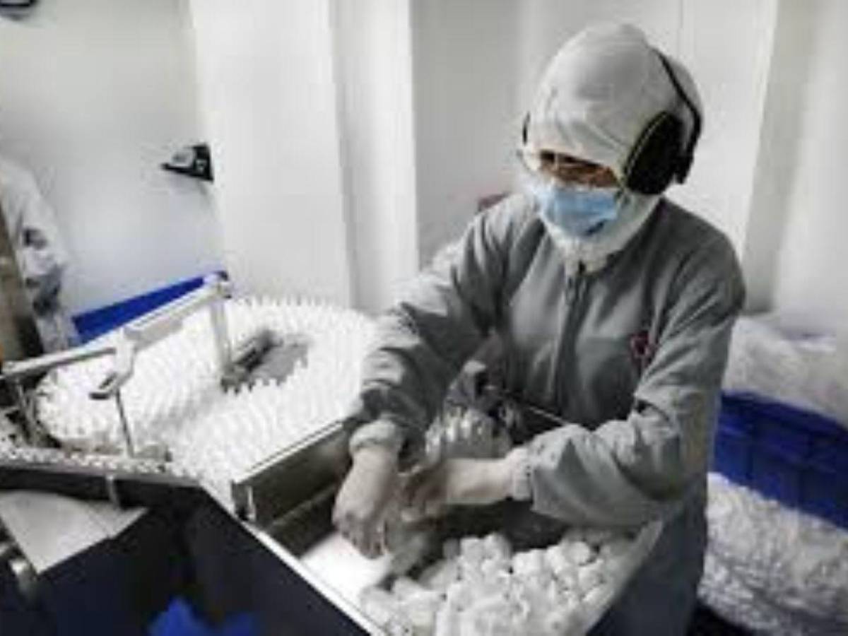 Cae red que enviaba mortal opioide desde China para fabricar pastillas en EE UU