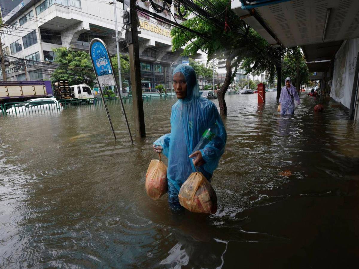 Bangkok declara el estado de desastre por inundaciones tras fuertes lluvias
