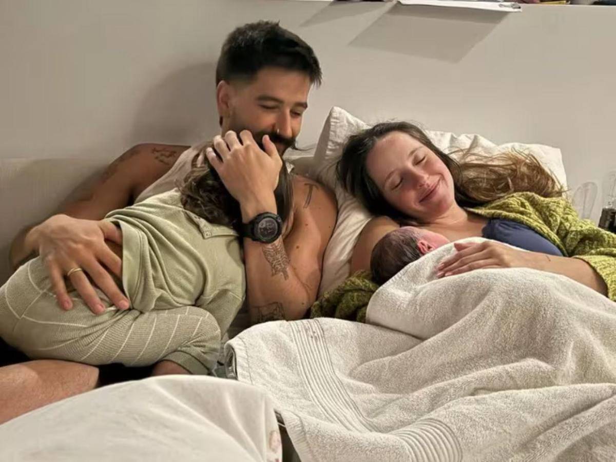 ¿Tendencia? Camilo revela que su esposa se comió la placenta de su bebé