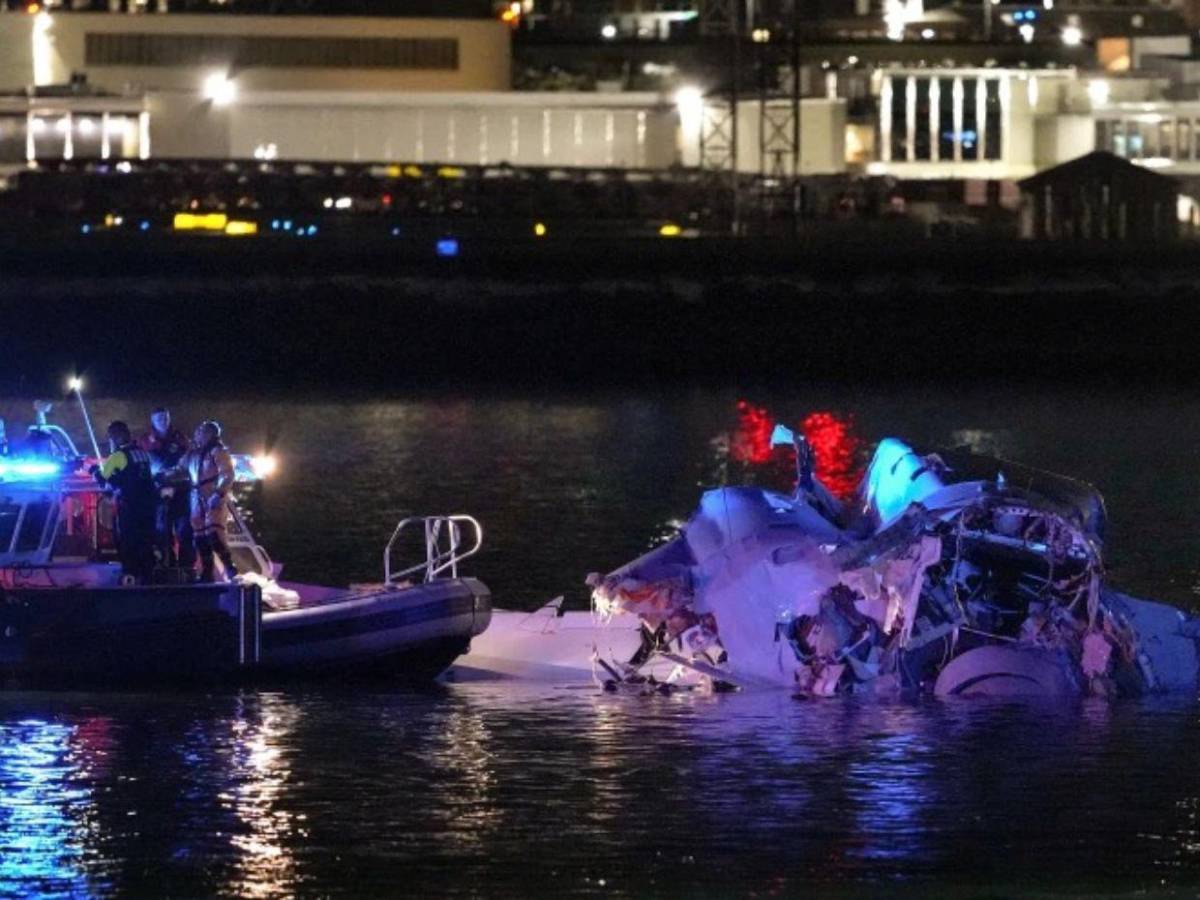 Atletas profesiones y menores: rostros de las víctimas de accidente aéreo en Washington